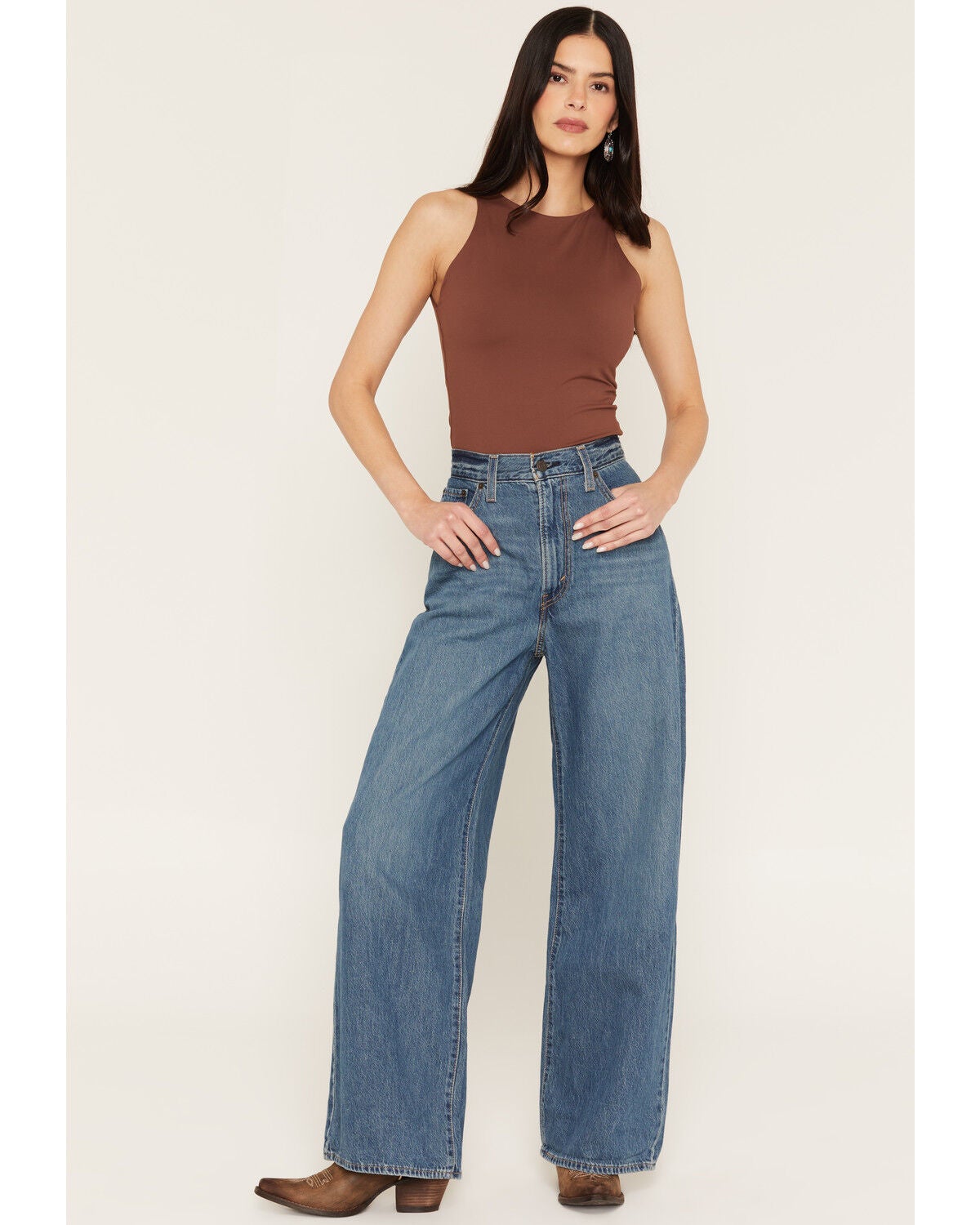 Levi's Women's Chasing Dreams Medium Wash High Rise Cinch Baggy Denim Jeans, Medium Wash, hi-res