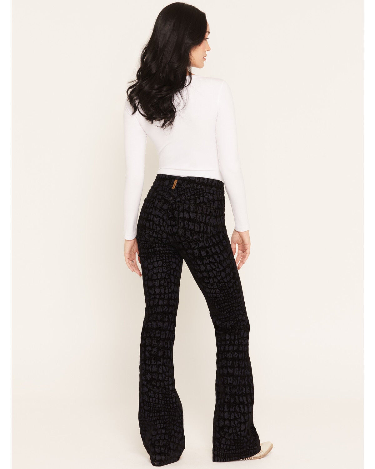 Image #3 - Ariat Women's R.E.A.L. Croc Flock High Rise Luxe Slim Trouser Denim Jeans, Black, hi-res
