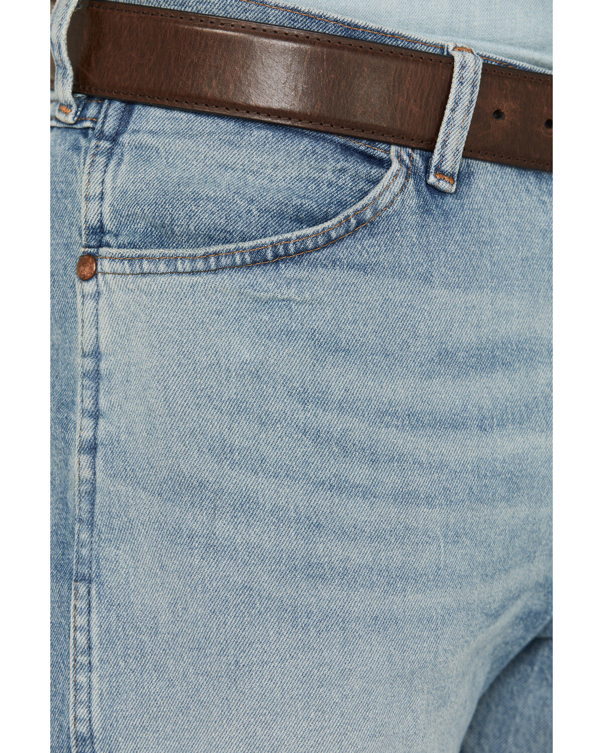 Image #3 - Wrangler Men's Cowboy Cut Vintage Light Wash Regular Fit Stretch Denim Jeans, Light Wash, hi-res