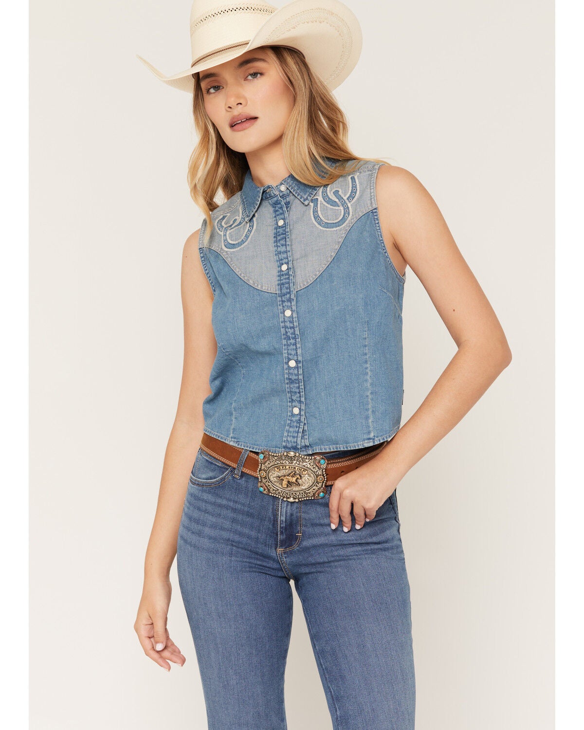 Wrangler Retro Women's Horseshoe Sleeveless Cropped Snap Western Shirt, Blue, hi-res