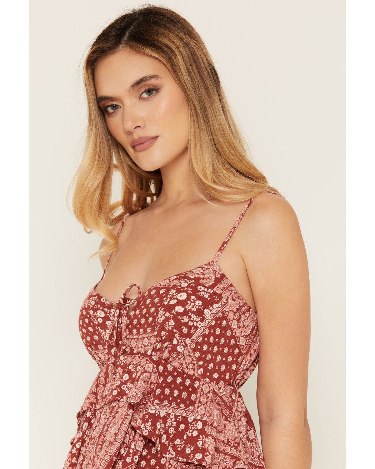 Image #4 - Cleo + Wolf Women's Bandana Print Tiered Mini Skort, Brick Red, hi-res