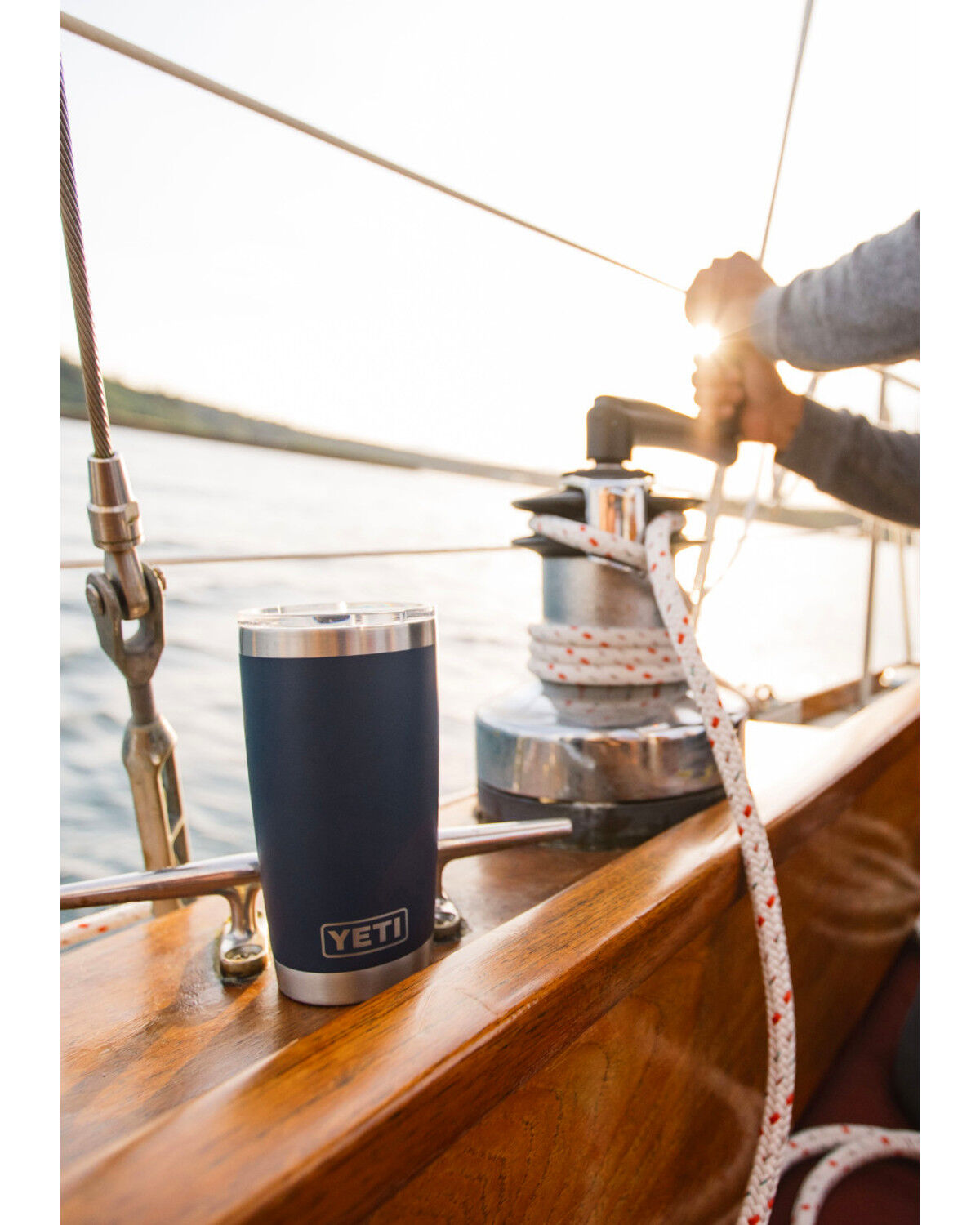 Image #4 - YETI Rambler® MagSlider™ Lid 20oz Tumbler, Navy, hi-res