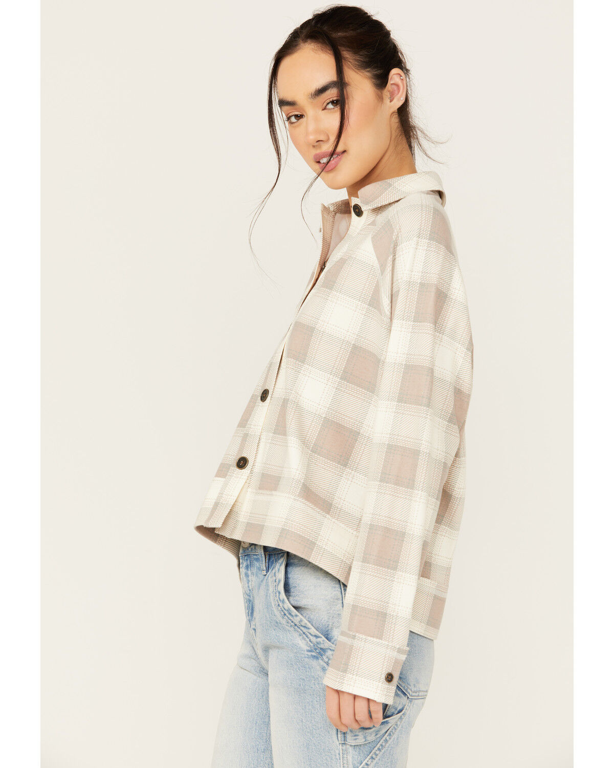 Image #2 - Cleo + Wolf Women's Anthony Heathered Knit Long Sleeve Cropped Shacket, Bark, hi-res