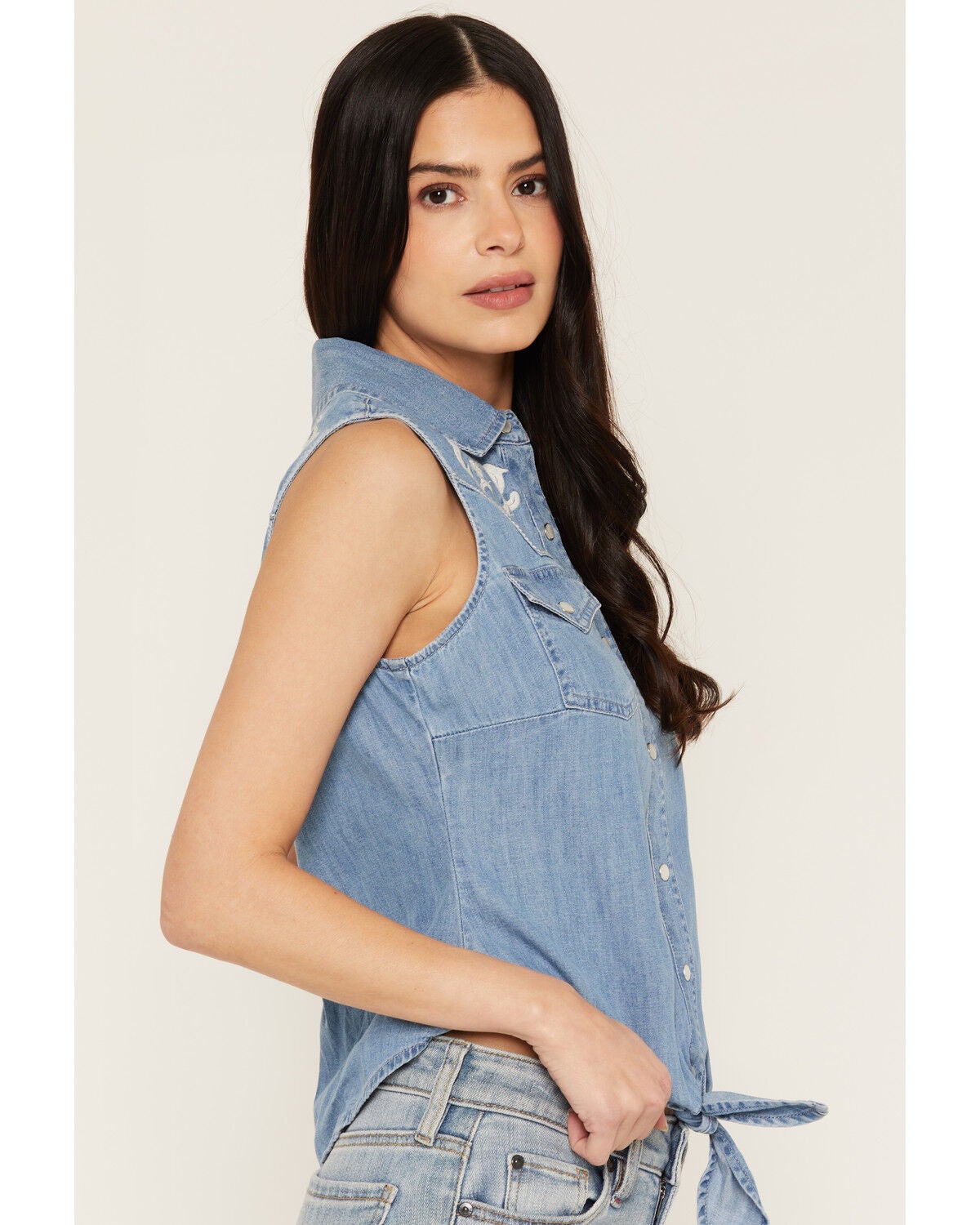 Image #2 - Idyllwind Women's Pearl Embroidered Tie-Front Sleeveless Pearl Snap Western Shirt, Medium Wash, hi-res