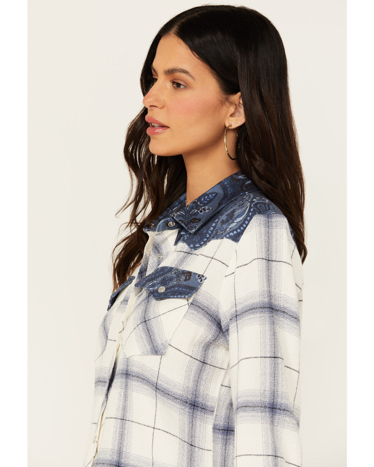 Image #3 - Idyllwind Women's Ethel Featherlight Plaid Print Long Sleeve Pearl Snap Western Shirt, Steel Blue, hi-res