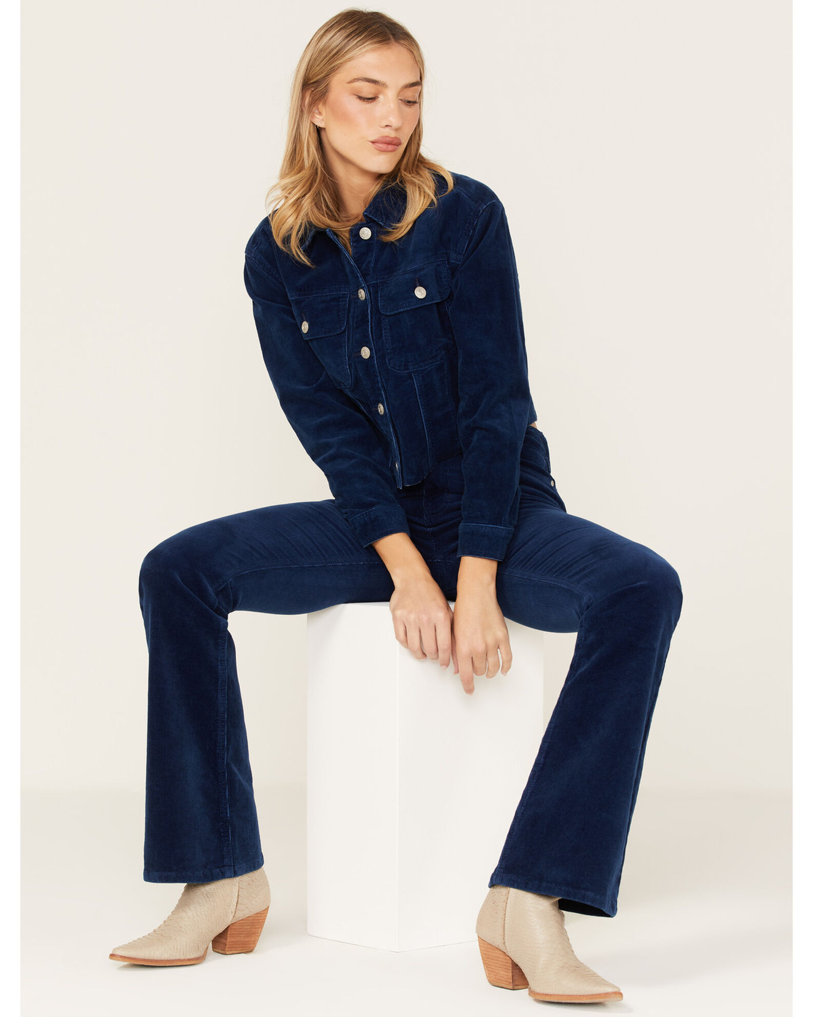 Womens cropped corduroy jacket deals