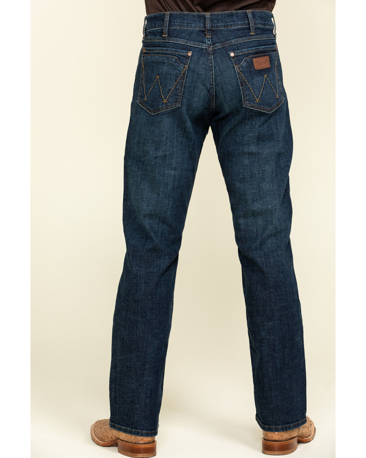 mens wrangler relaxed boot cut jeans