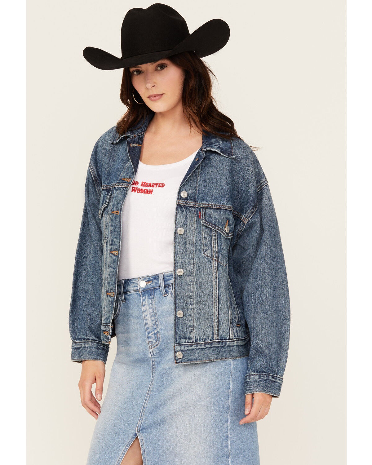 Image #1 - Levi's Women's Turning Heads 90's Trucker Jacket, Medium Wash, hi-res