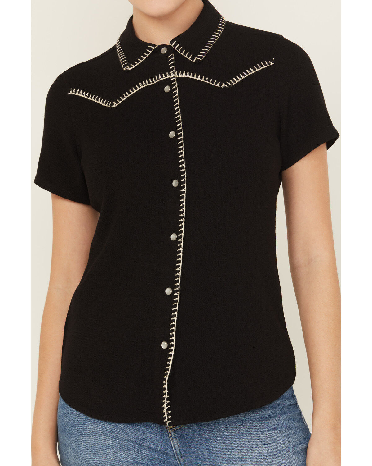 Image #4 - Idyllwind Women's Featherlight Short Sleeve Snap Shirt, Black, hi-res