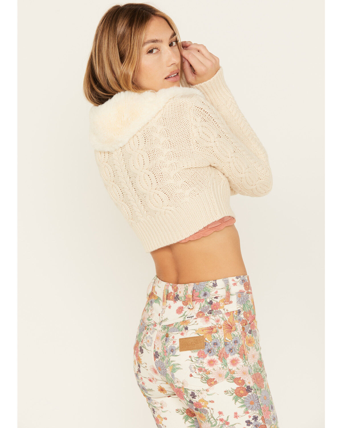Image #4 - Shyanne Women's Faux Fur Cropped Knit Cardigan, Off White, hi-res