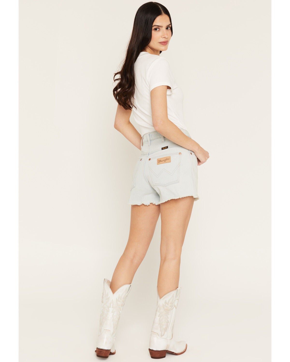 Image #3 - Wrangler Women's Sugar Light Wash High Rise Cowboy Stretch Denim Shorts, Light Wash, hi-res