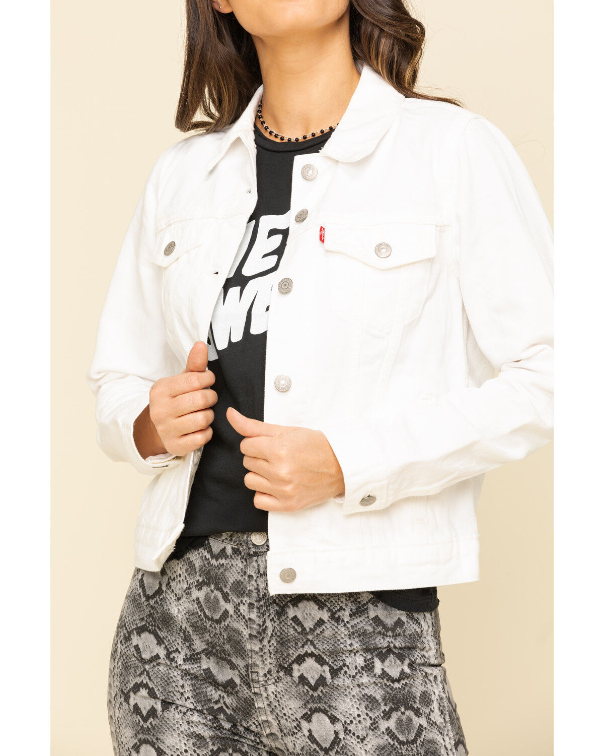 white denim levi jacket