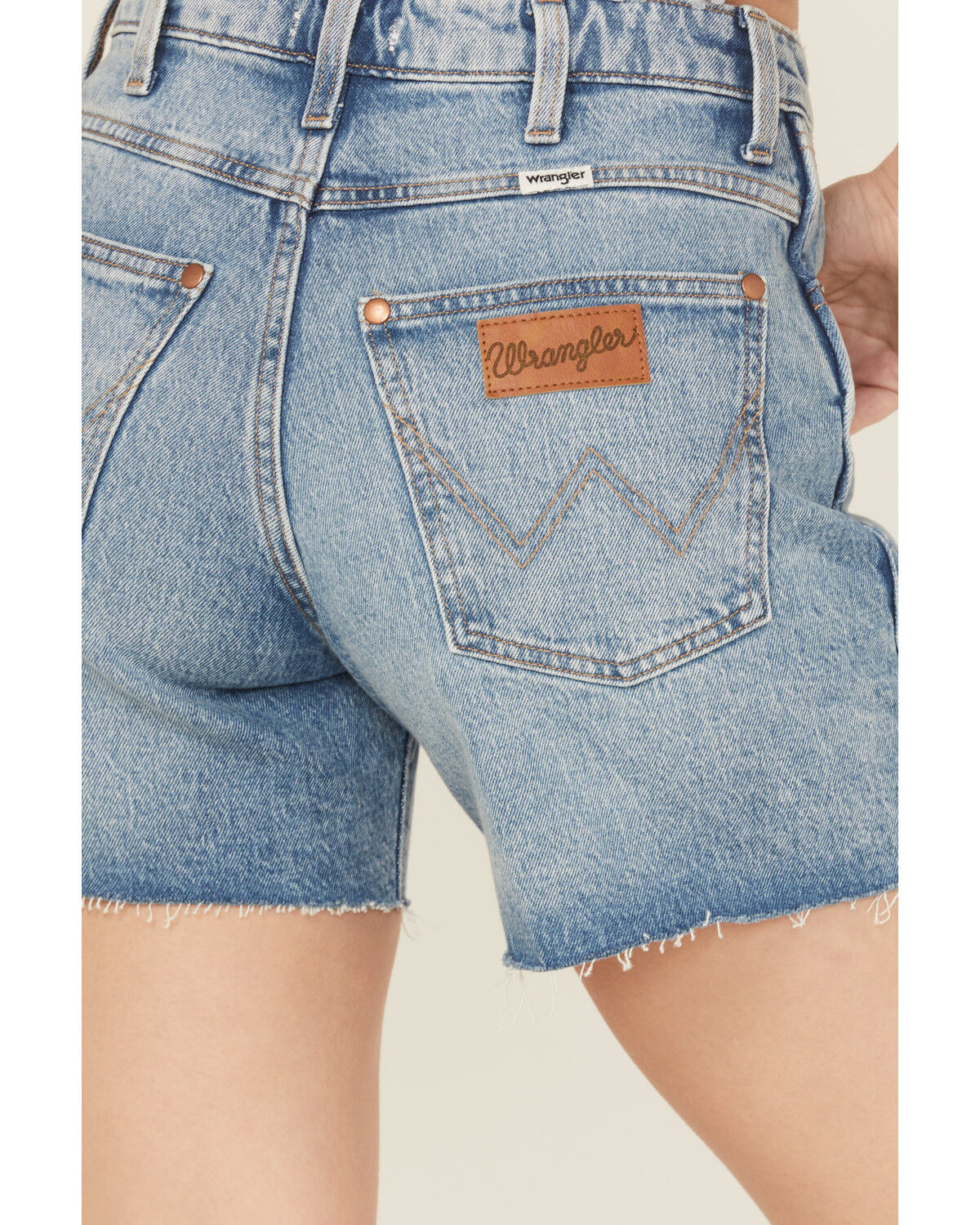 Image #4 - Wrangler Retro Women's Light Wash High Rise Stretch Denim Shorts, Light Wash, hi-res