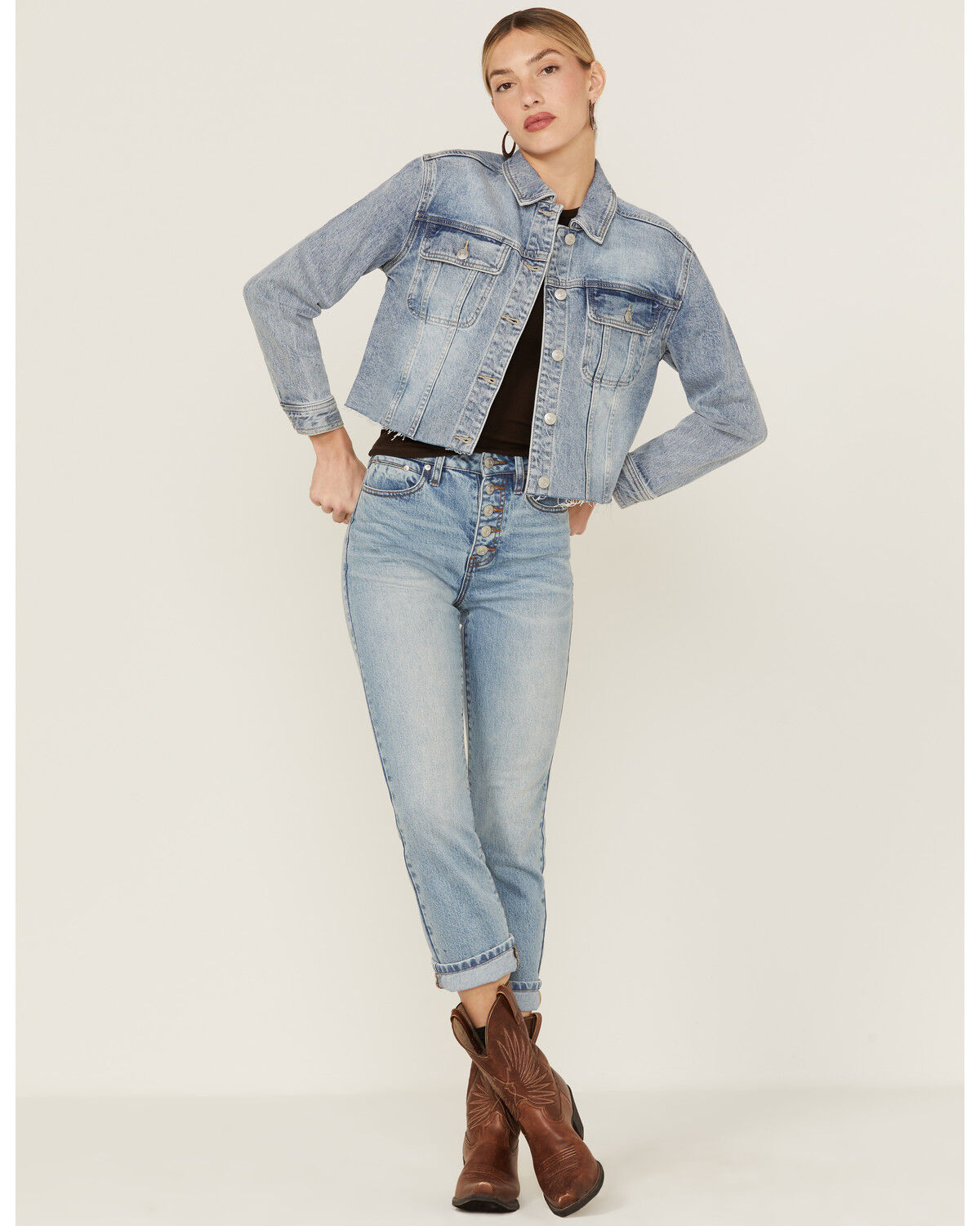 Image #5 - Cleo + Wolf Women's Wilshire Cropped Oversized Denim Jacket, Light Wash, hi-res