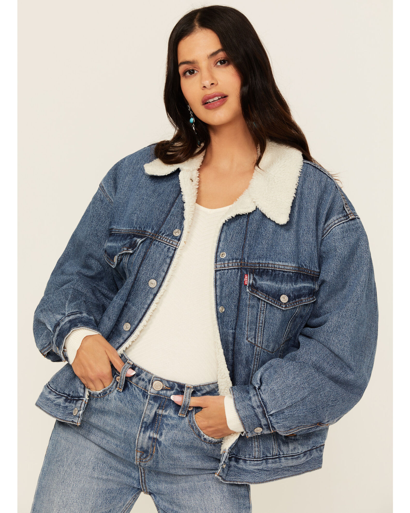Levi s Women s Medium Wash Sherpa Lined Trucker Denim Jacket Country Outfitter