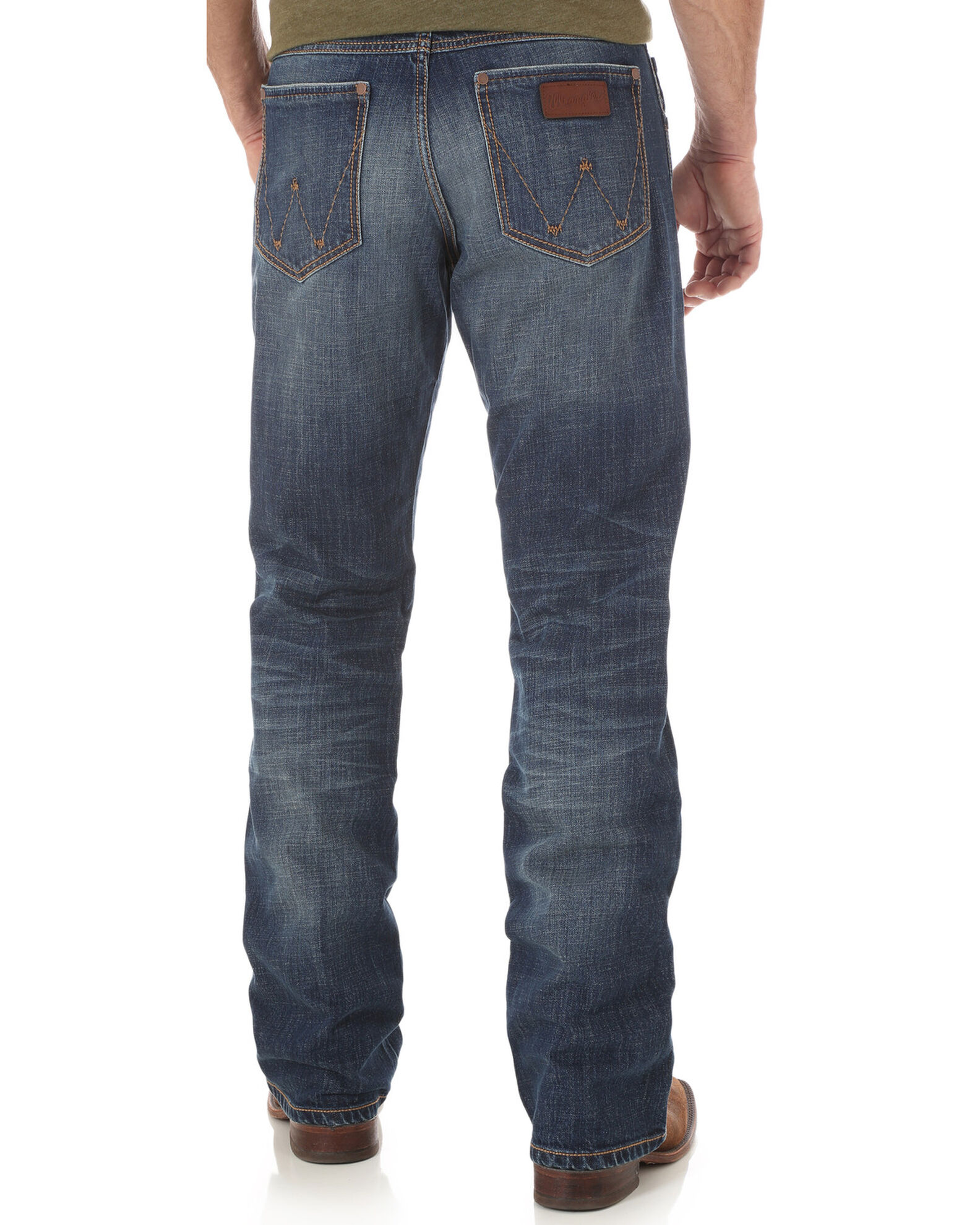 Wrangler relaxed fit best sale boot cut jeans