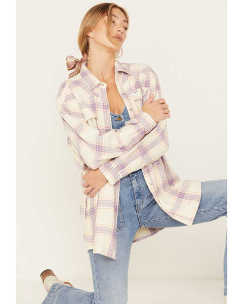 Wrangler Women's Jumbo Plaid Print Long Sleeve Western Snap Shirt, Lavender, hi-res