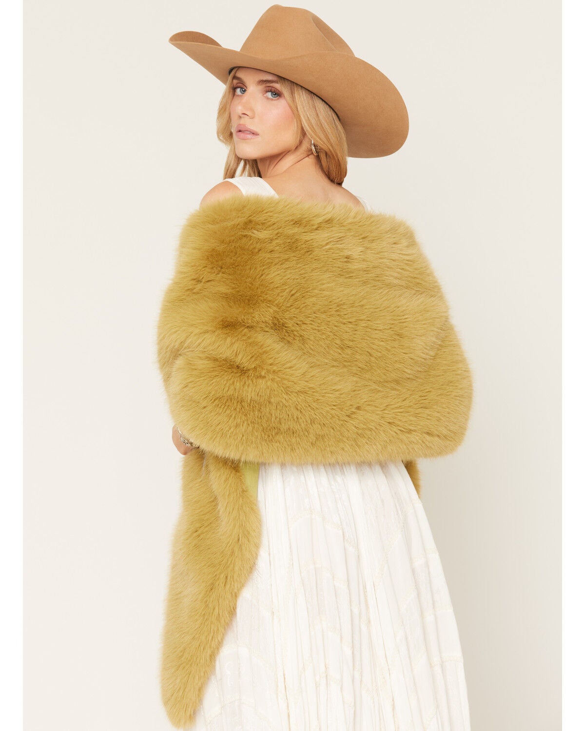 Image #4 - Azalea Wang Women's Starlet Faux Fur Wrap, Green, hi-res