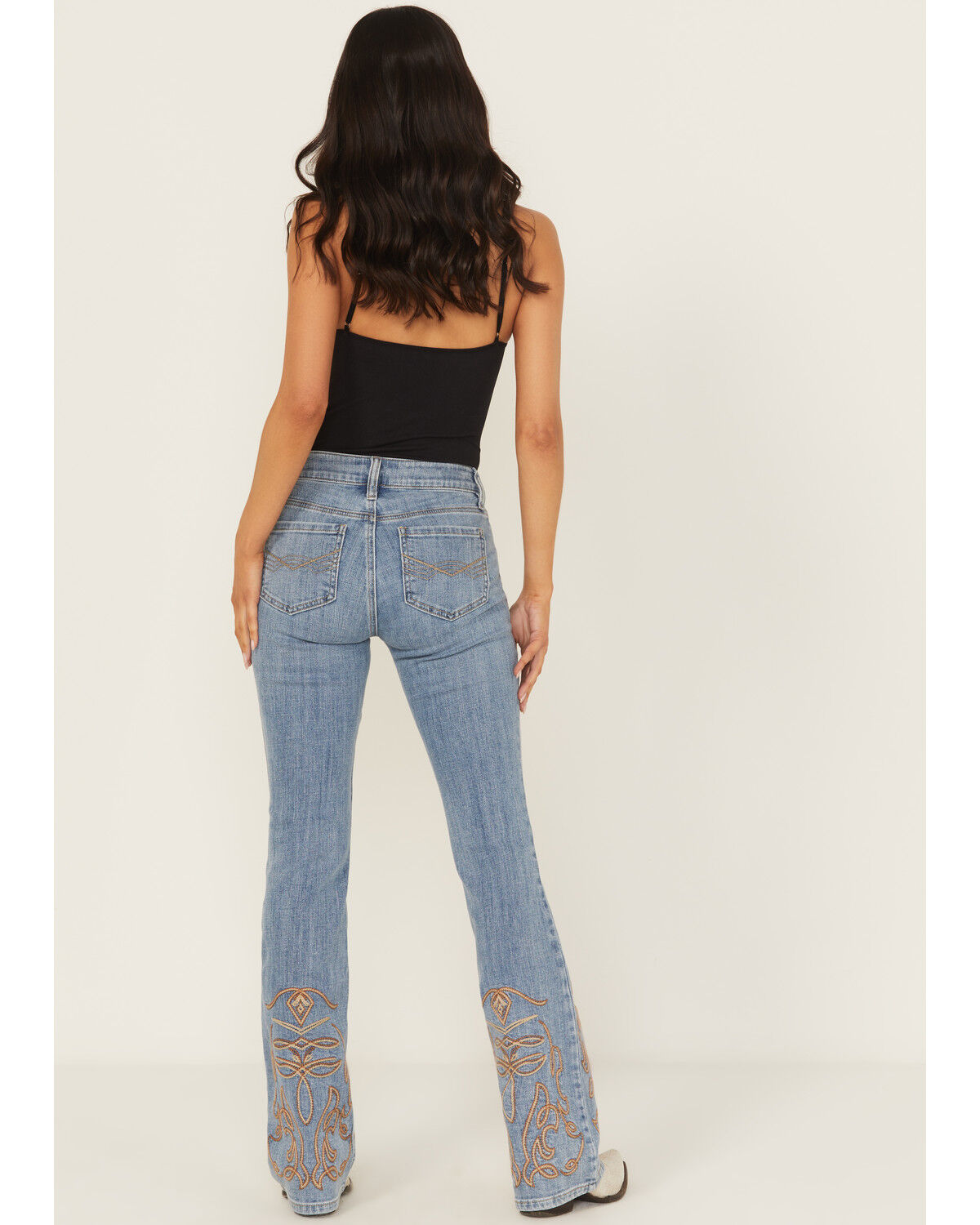 Image #4 - Idyllwind Women's Rebel Light Wash Mid Rise Boot Stitch Bootcut Super Stretch Denim Jeans, Light Wash, hi-res