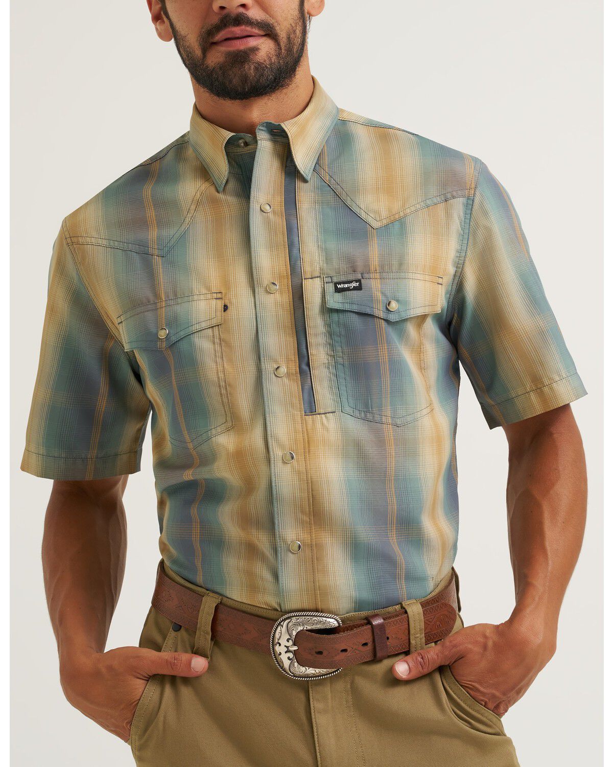 Wrangler Men's ATG Turbulence Plaid Print Short Sleeve Snap Performance Western Shirt, Multi, hi-res