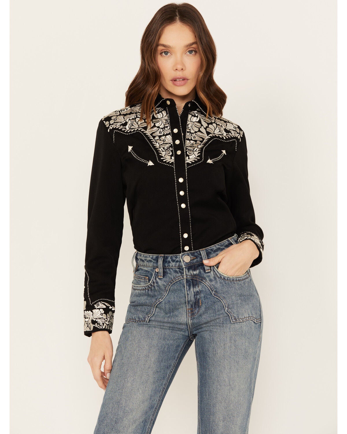 Scully Women's Embroidered Long Sleeve Pearl Snap Western Shirt, Silver, hi-res