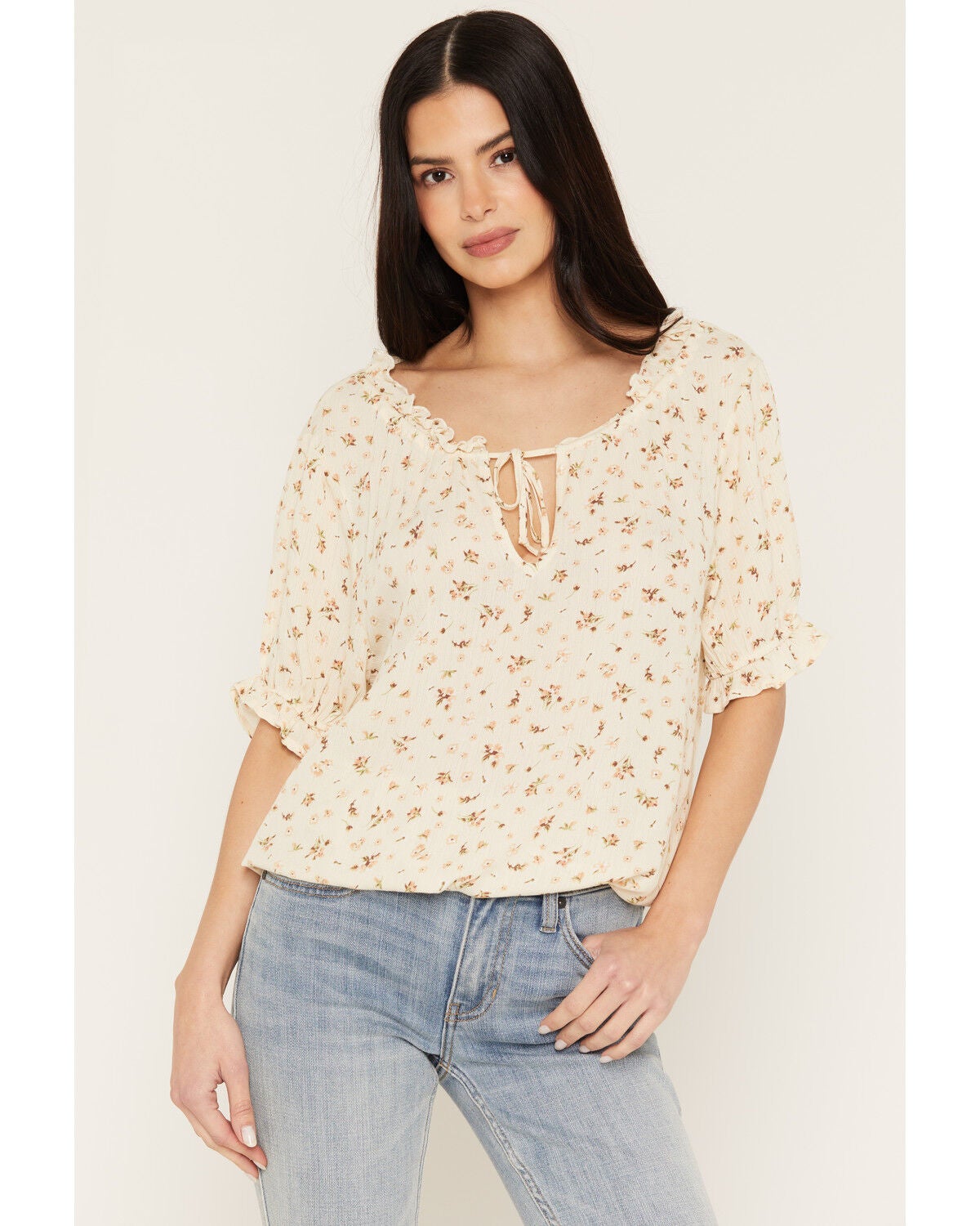 Wild Moss Women's Ditsy Floral Print Short Sleeve Shirt, Cream, hi-res
