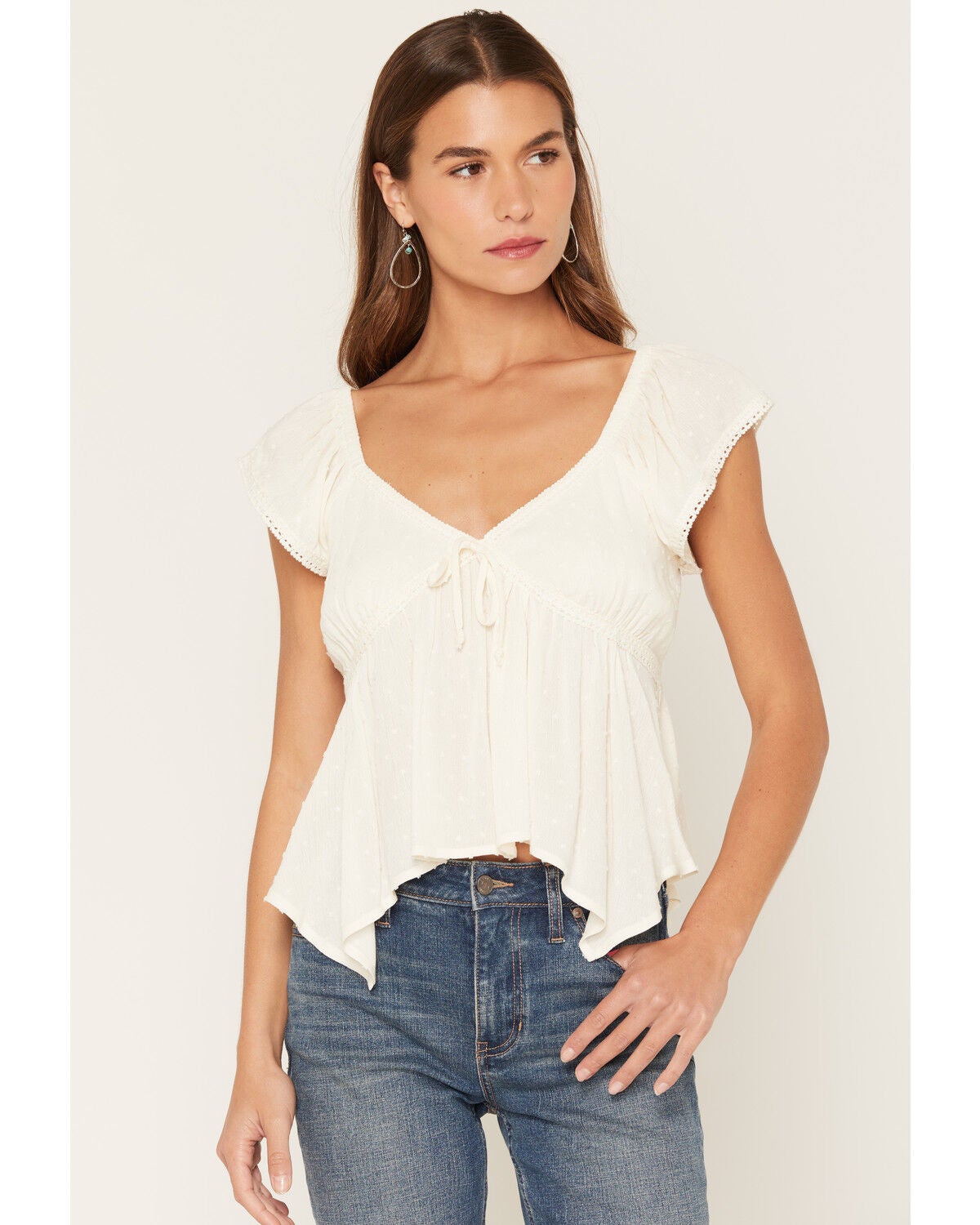 Wild Moss Women's Solid Hanky Hem Short Sleeve Top, Ivory, hi-res