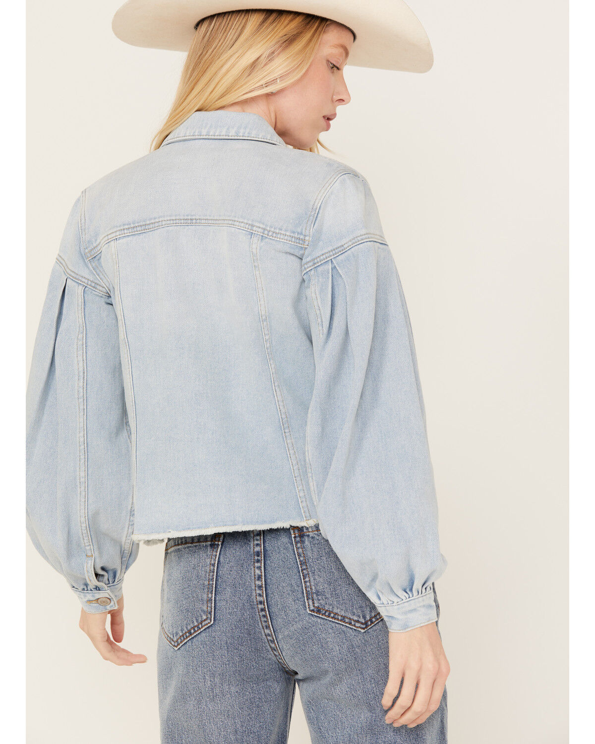 Image #4 - Shyanne Women's Denim Button-Down Fray Shacket, Light Medium Wash, hi-res