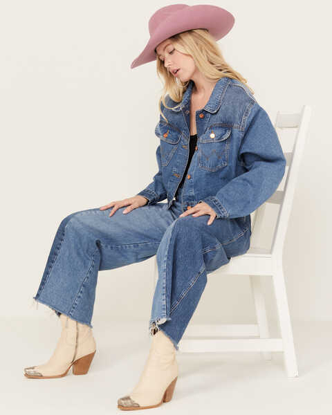 Wrangler Women's Medium Wash Cowboy Cropped Denim Jacket, Blue, hi-res