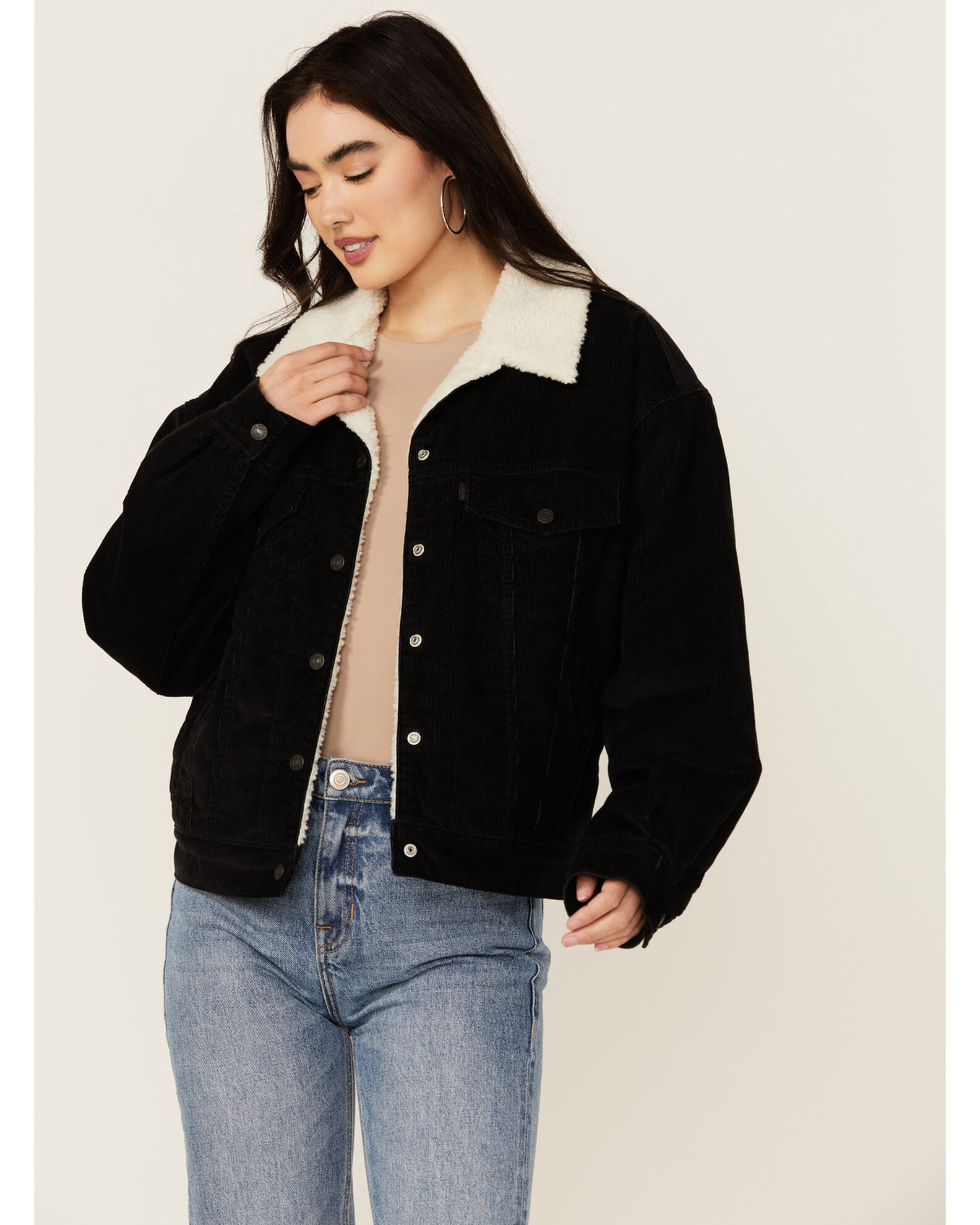 Levi s Women s 90 s Corduroy Sherpa Lined Trucker Jacket Country Outfitter