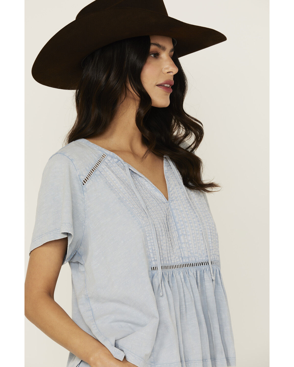 Image #2 - Cleo + Wolf Women's Bella Pintuck Detail Peasant Short Sleeve Blouse, Light Blue, hi-res