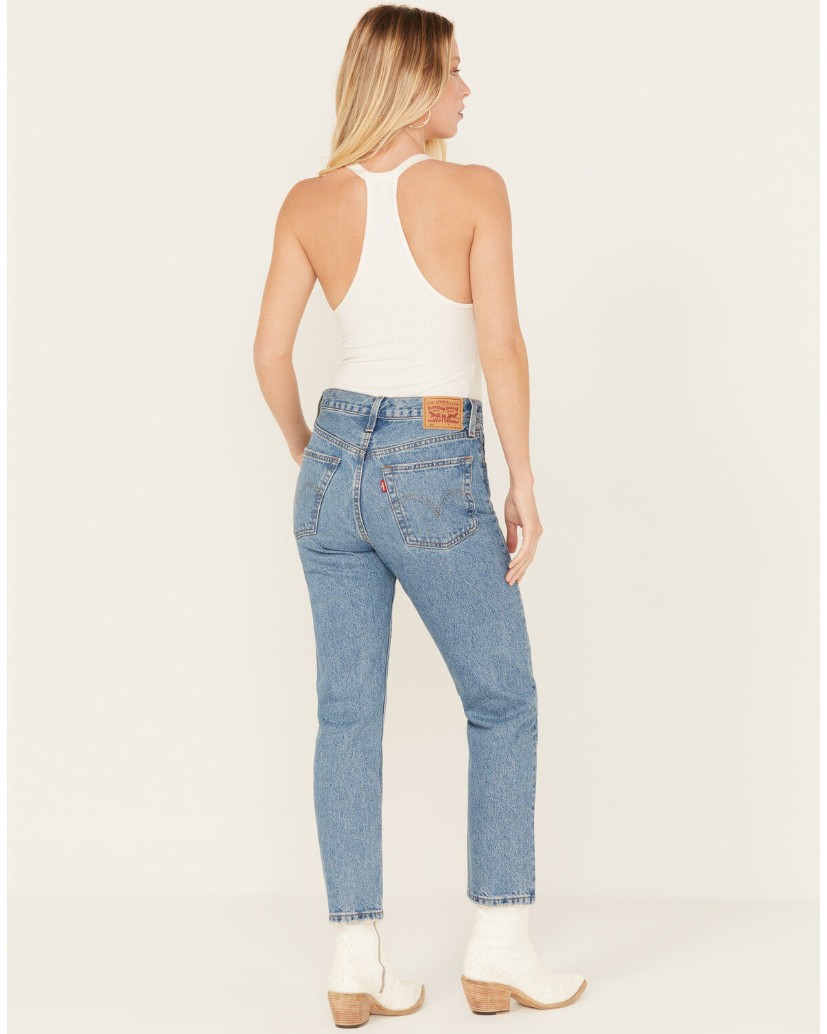 Image #3 - Levi's Women's Medium Wash High Rise Oxnard Athens Pushed 501 Cropped Jeans, Medium Wash, hi-res