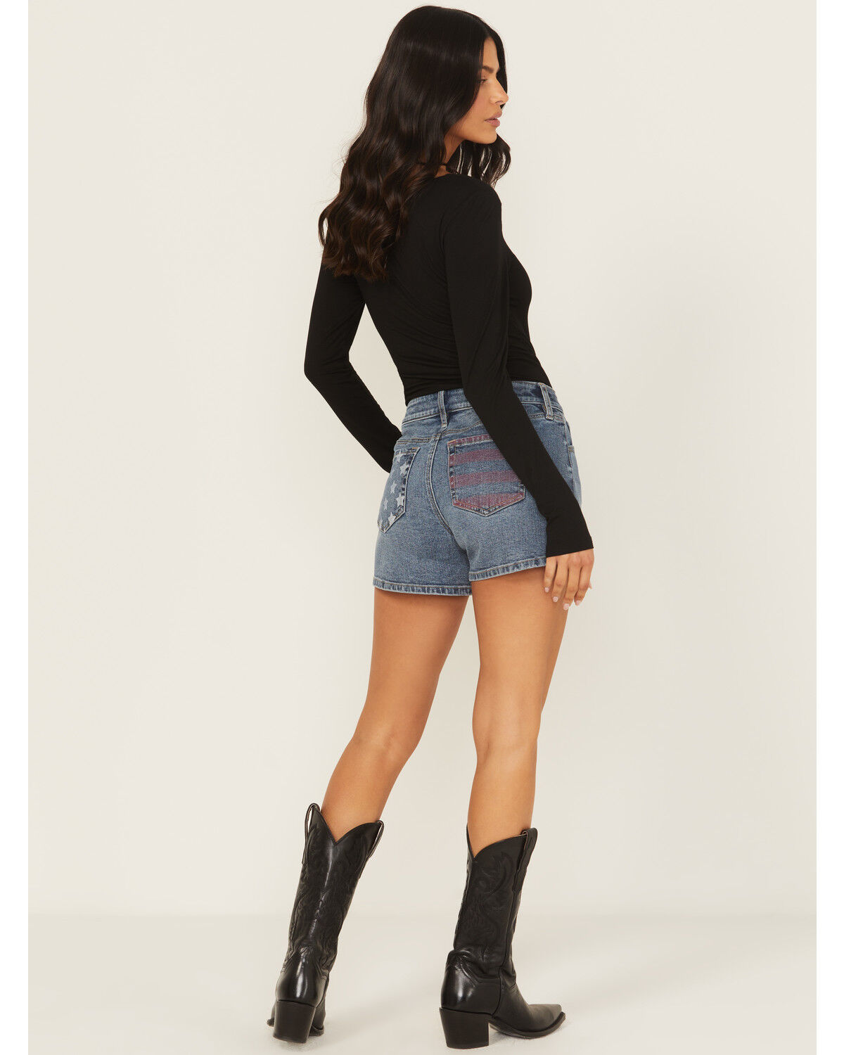 Image #3 - Shyanne Women's Evelyn Medium Wash Americana Pocket Comfort Stretch Denim Shorts, Medium Wash, hi-res