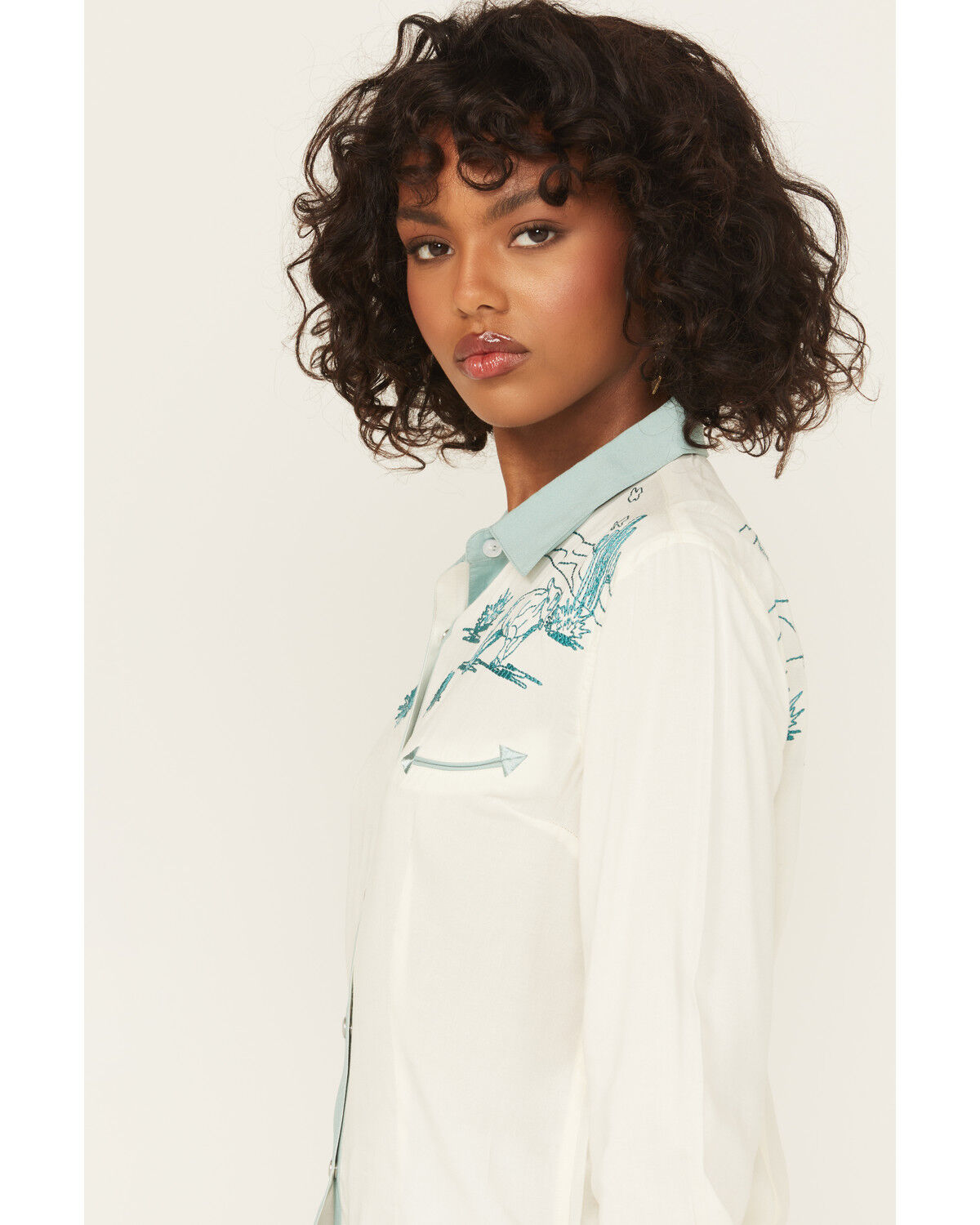 Image #2 - Panhandle Women's Retro Roping Cowgirl Embroidered Long Sleeve Pearl Snap Western Shirt, Cream, hi-res