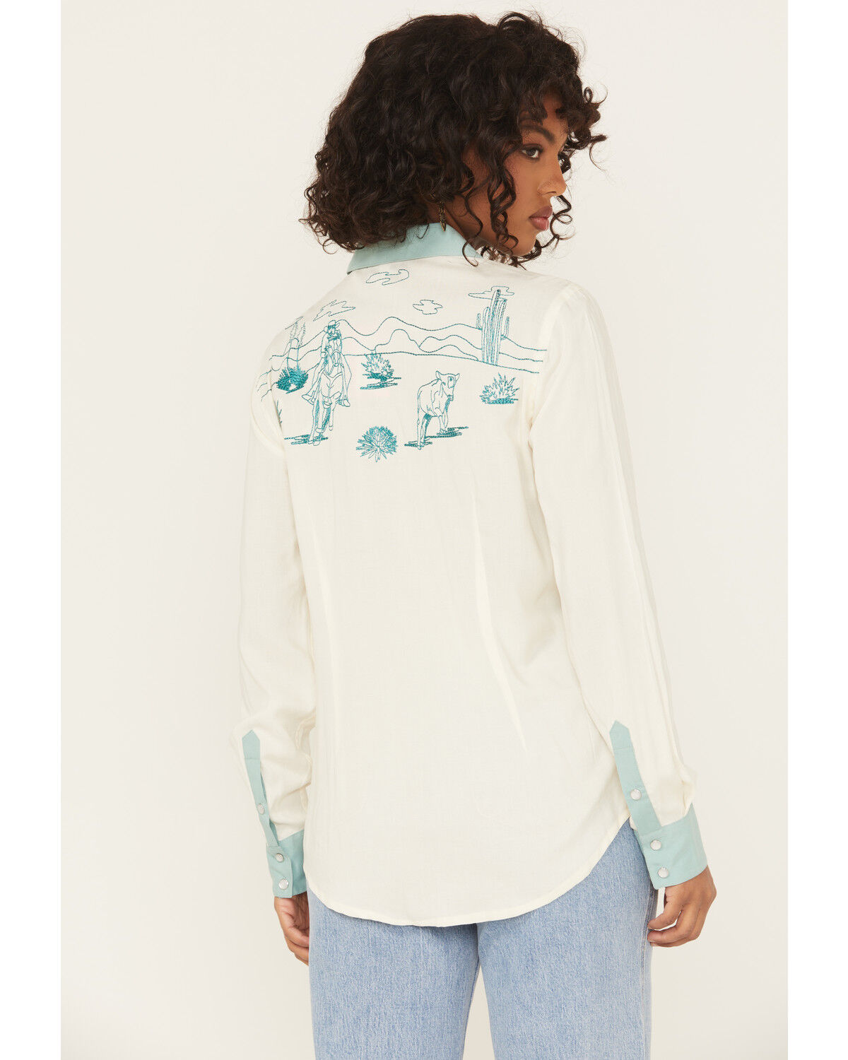 Image #4 - Panhandle Women's Retro Roping Cowgirl Embroidered Long Sleeve Pearl Snap Western Shirt, Cream, hi-res