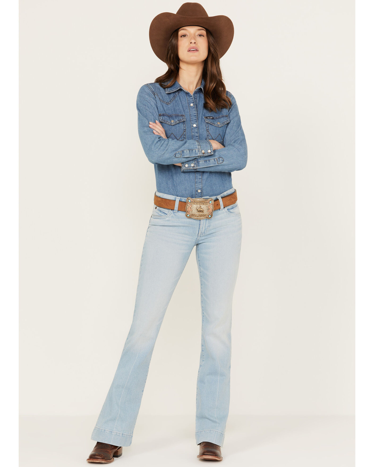 Wrangler Retro Women's Mid Rise Light Wash Mae Wide Leg Trouser Jeans -  Country Outfitter