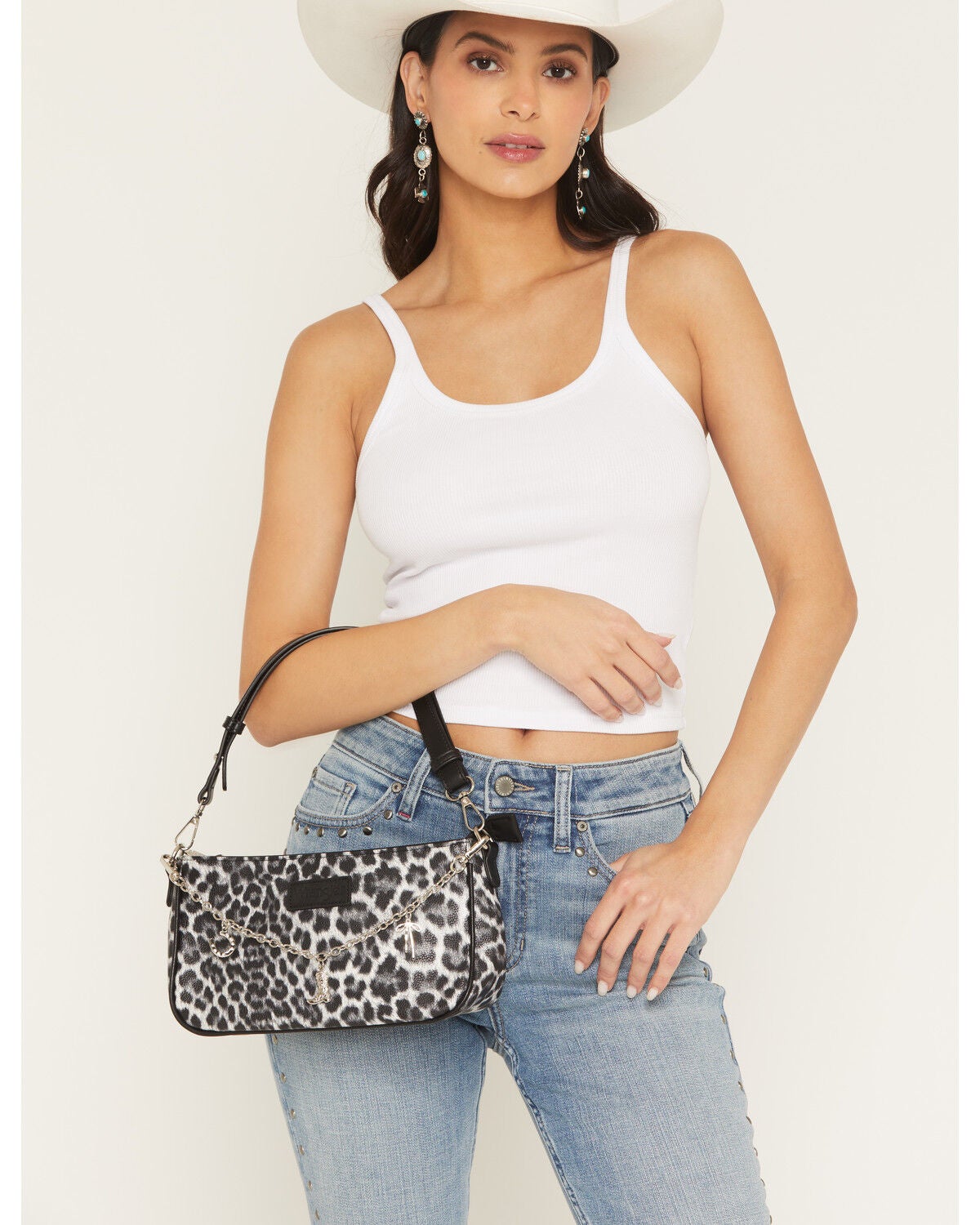 Image #1 - Wrangler Women's Boot Barn Exclusive Leopard Print Shoulder Bag with Chain, Black, hi-res