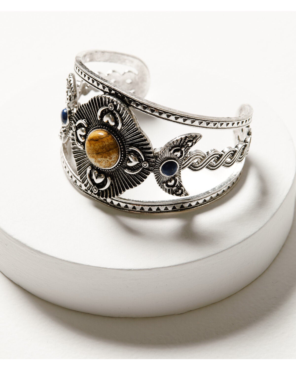 Image #1 - Shyanne Women's Monument Valley Silver Medallion Cuff Bracelet, Silver, hi-res