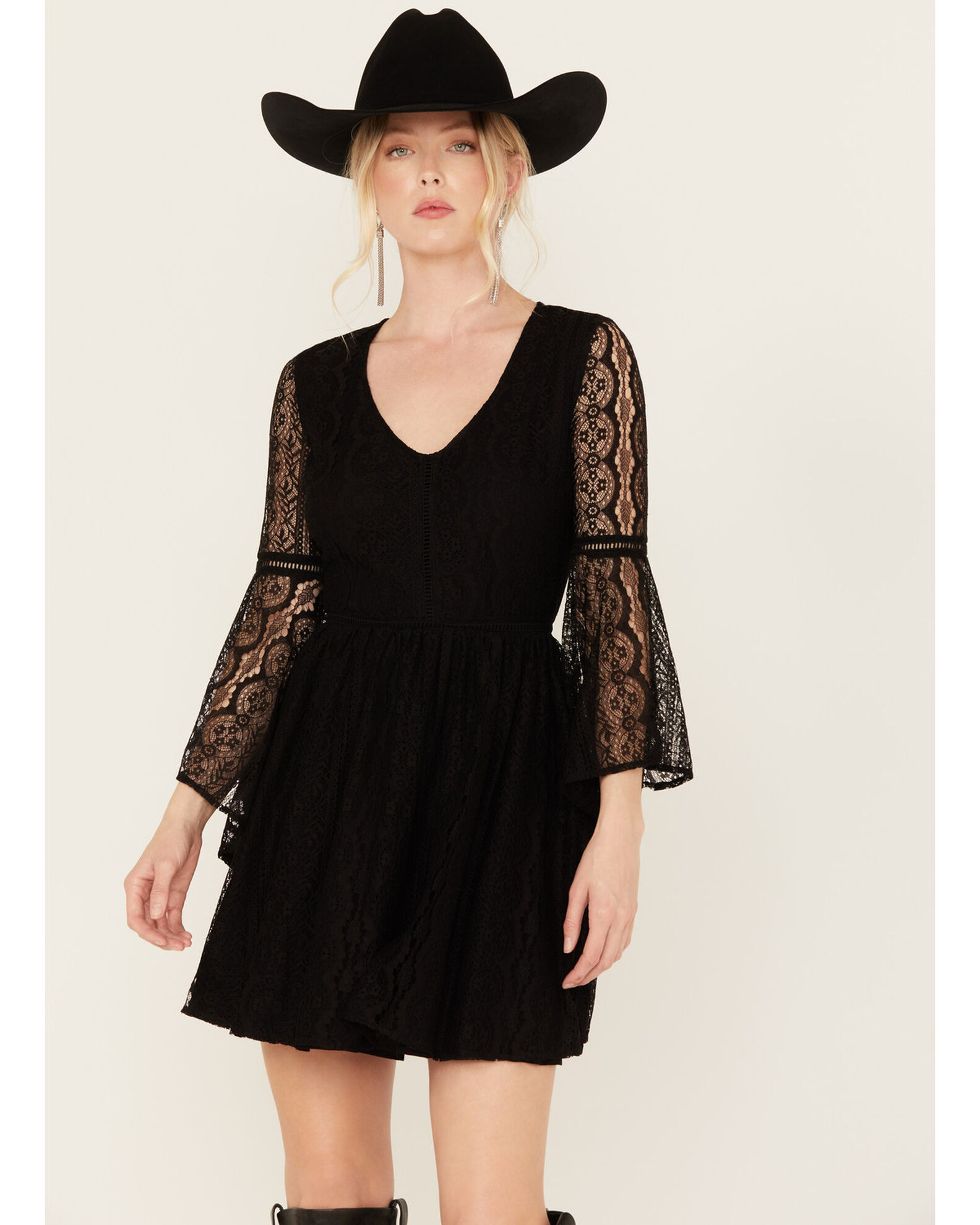 Shyanne Women s Lace Dress Country Outfitter