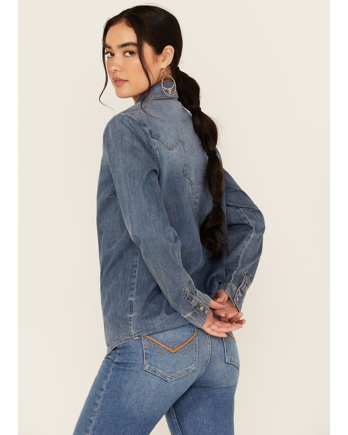 Image #4 - Idyllwind Women's Huckleberry Medium Wash Long Sleeve Snap Western Shirt, Medium Wash, hi-res