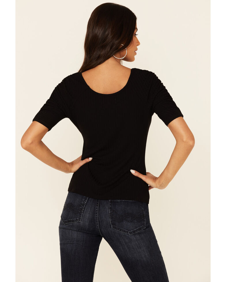 Idyllwind Women's Solid Black Brazos Way Short Sleeve Top, Black, hi-res