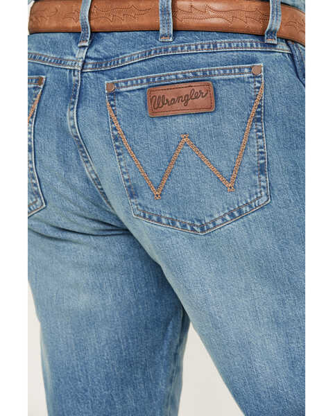 Image #4 - Wrangler Retro Men's Buffalo Pass Light Wash Slim Straight Stretch Jeans, Light Wash, hi-res