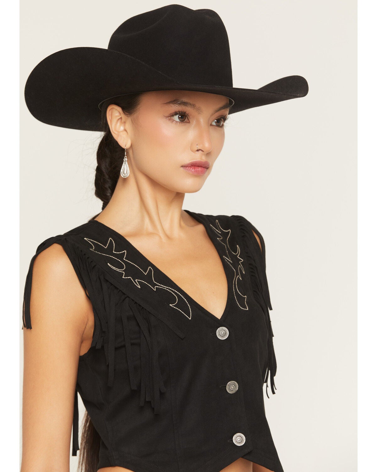 Image #2 - Idyllwind Women's Charlotte Faux Suede Fringe Button-Down Cropped Vest, Black, hi-res