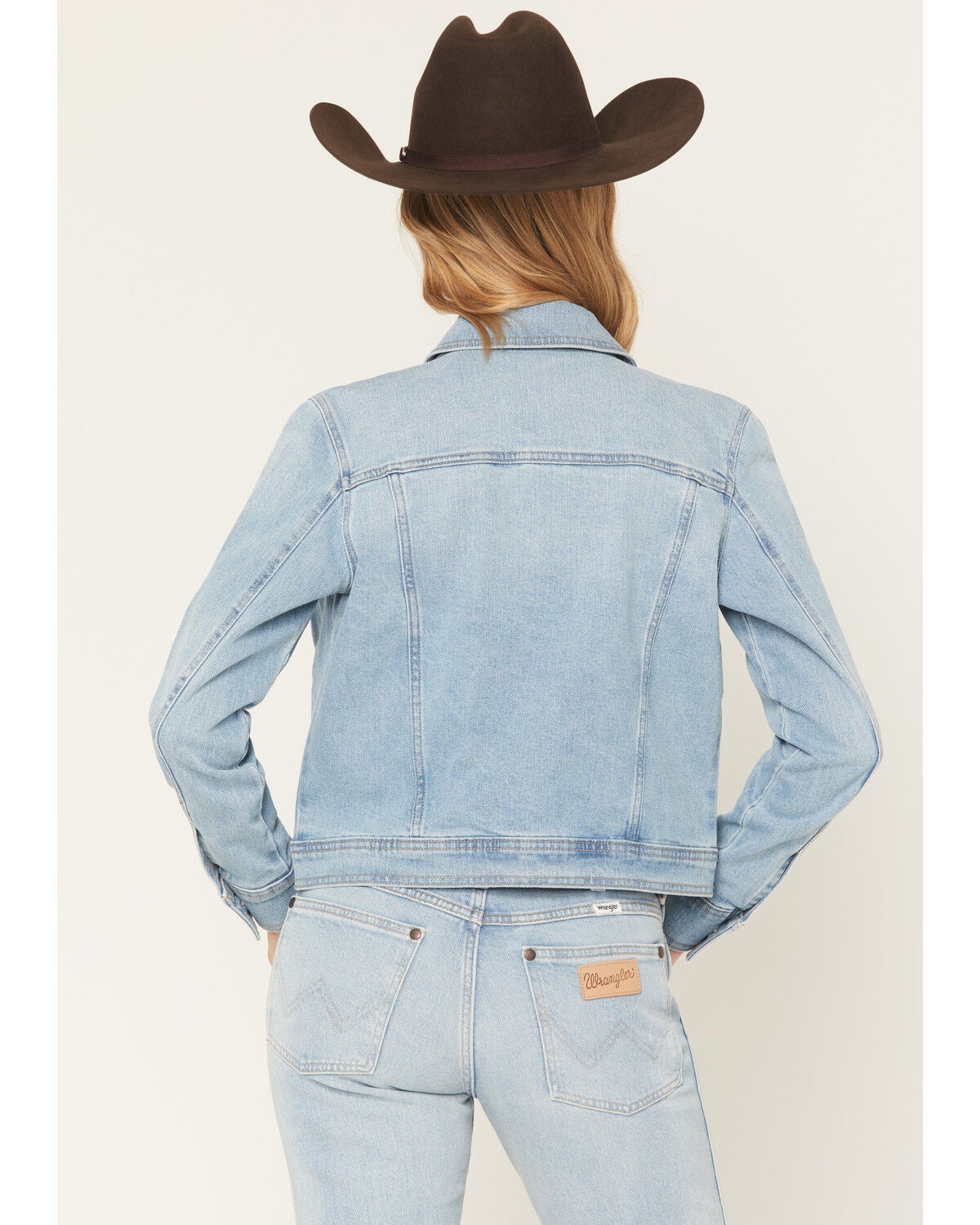 Image #4 - Shyanne Women's Boise Light Wash Stretch Denim Jacket, Light Wash, hi-res