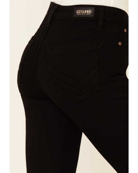 Image #3 - Shyanne Women's Seamed Pockets Mid Rise Bootcut Jeans, Black, hi-res
