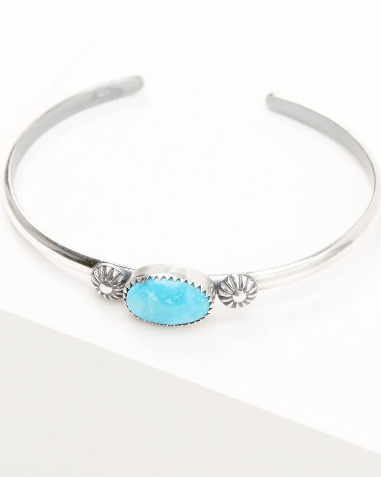 Broken Arrow Women's Esadowa Cuff Bracelet, Silver, hi-res