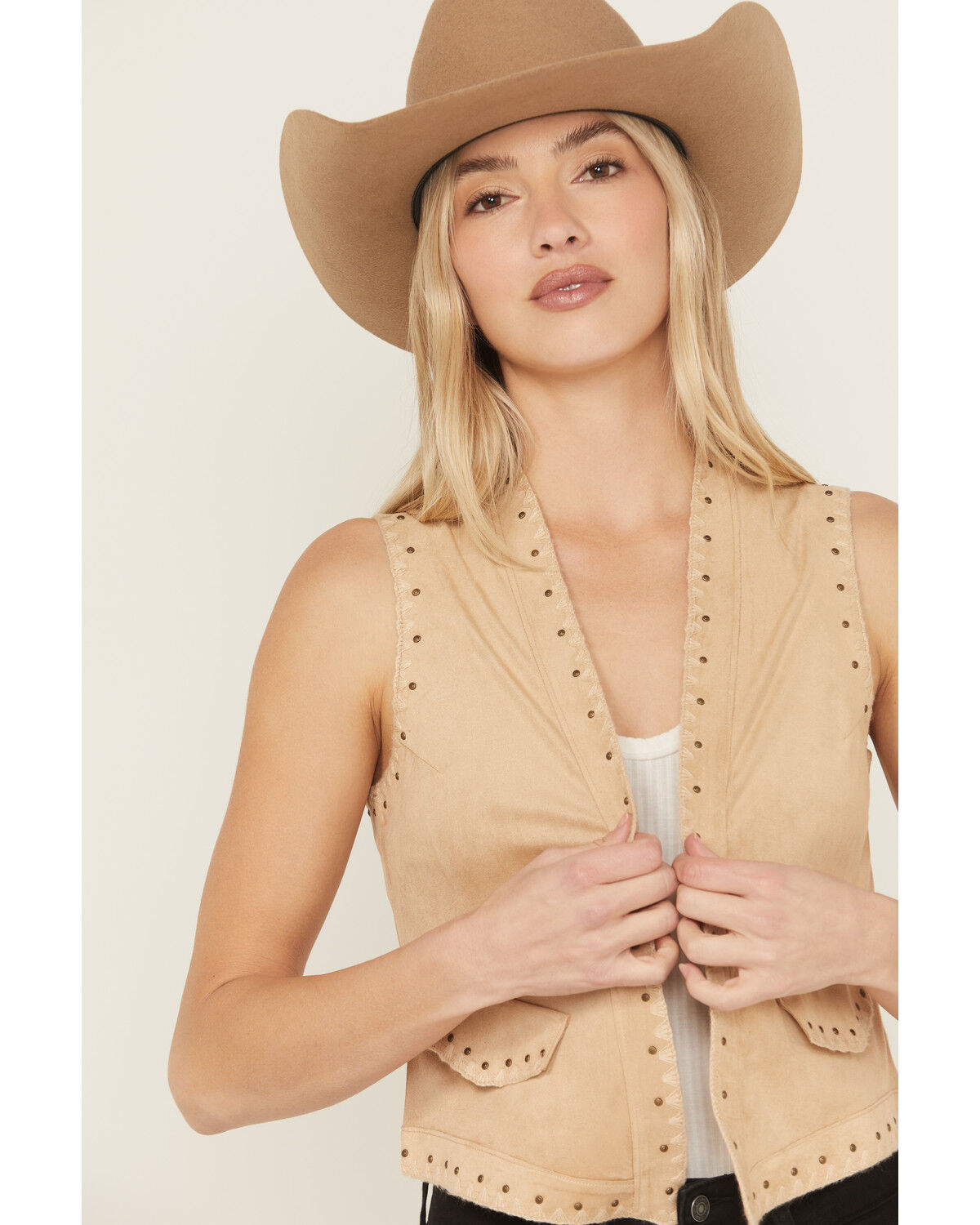 Image #2 - Shyanne Women's Faux Suede Whipstitch Fringe Vest, Khaki, hi-res