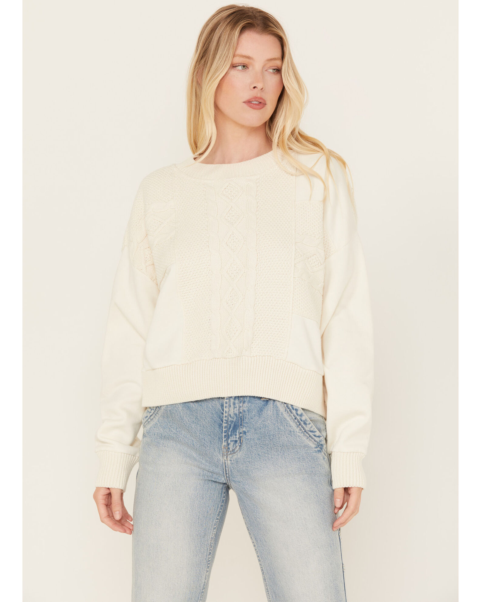 Wolf 2025 sweater women's