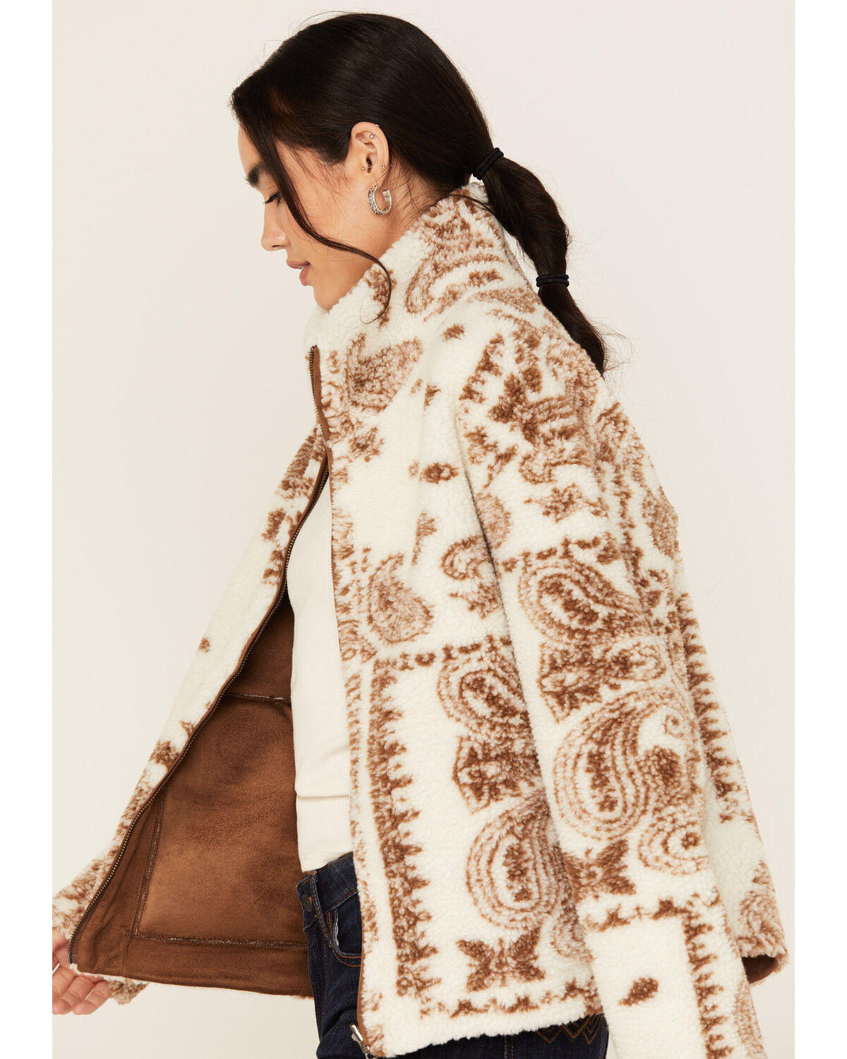 Image #4 - Idyllwind Women's Casey Reversible Faux Suede and Sherpa Zip-Up Jacket, Ivory, hi-res