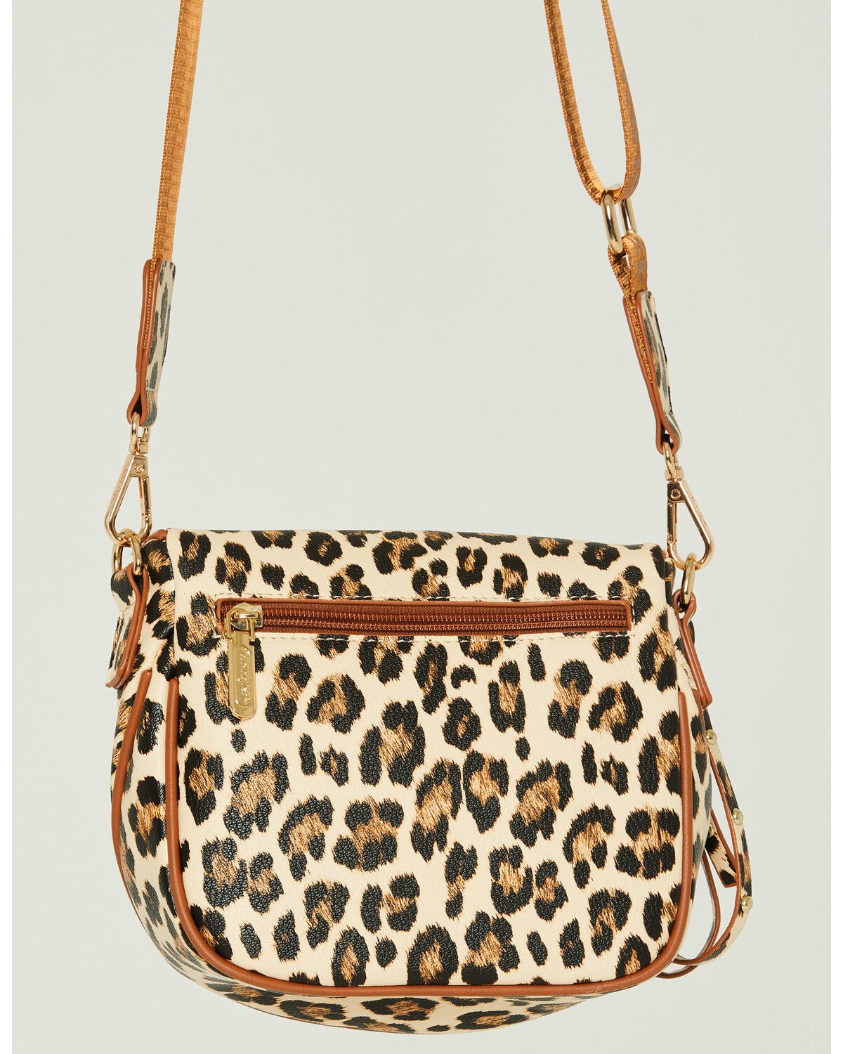 Image #3 - Wrangler Women's Boot Barn Exclusive Leopard Print Round Fanny Pack, Brown, hi-res